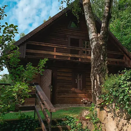 Lesna Villa *