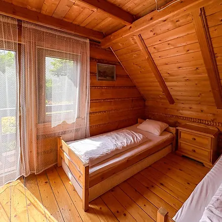 Villa Lesna *