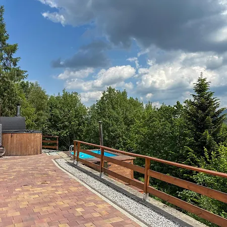 Lesna Villa *